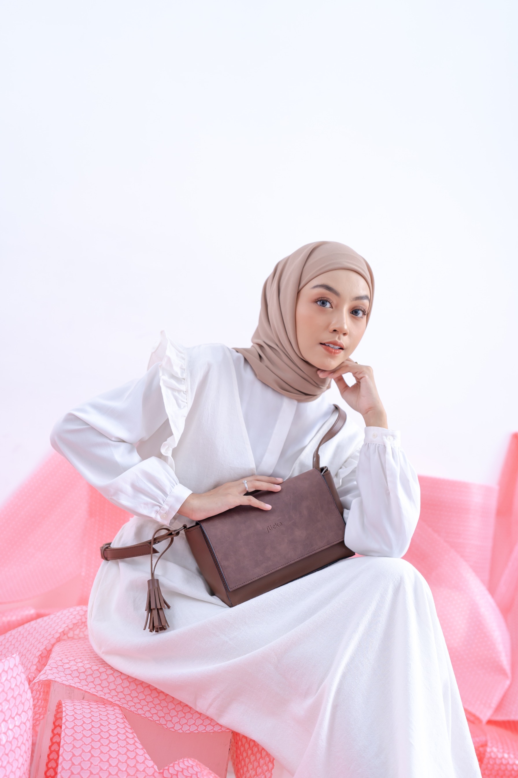 Sling Bag Flicka W 282