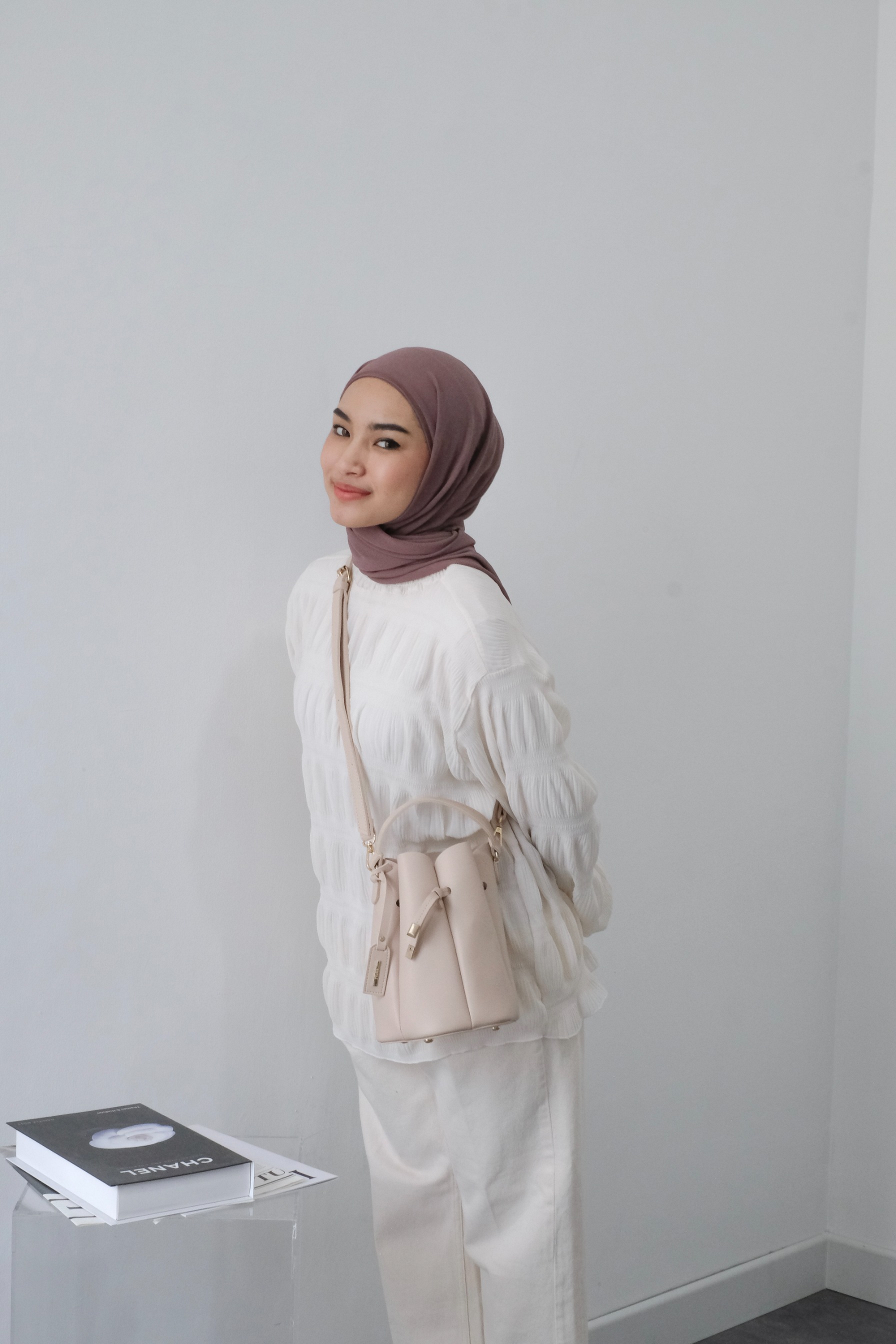 Sling Bag Flicka J 18