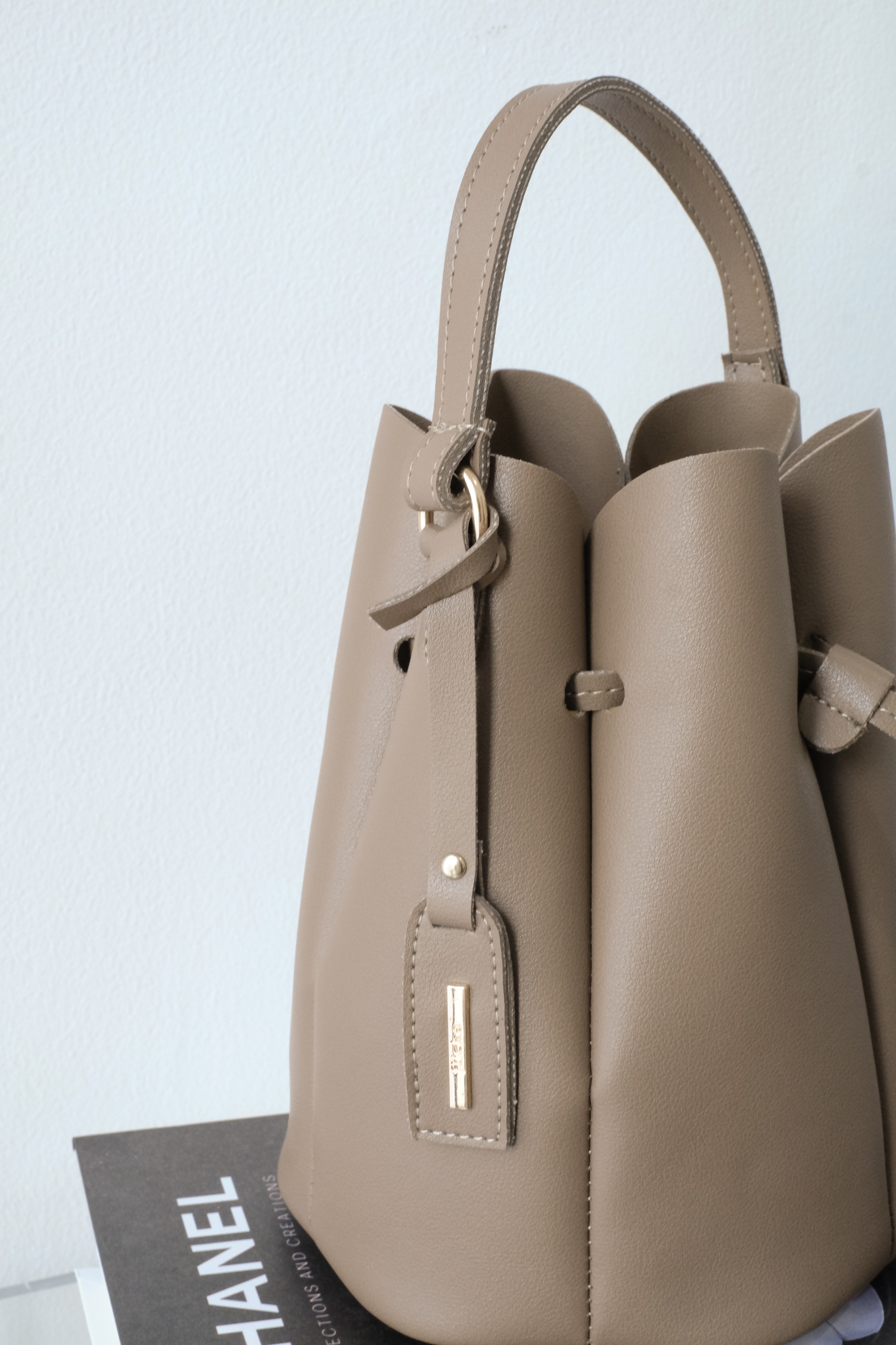 Sling Bag Flicka J 18