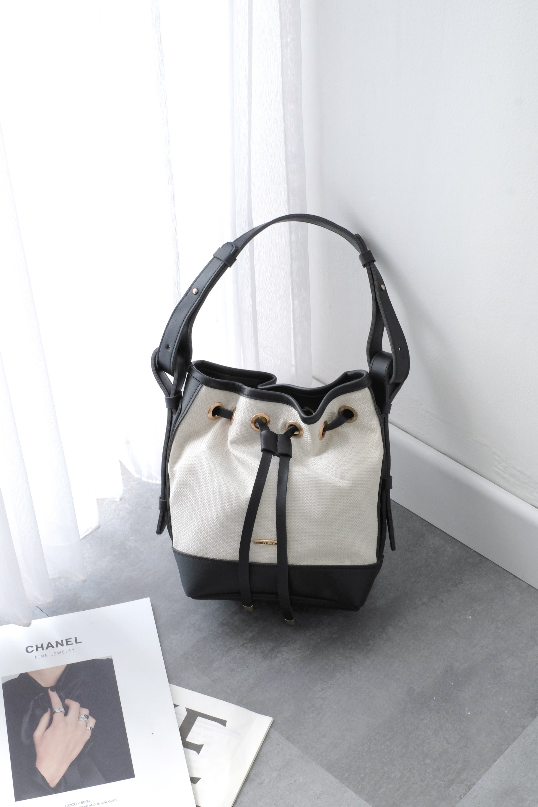 Sling Bag Flicka V 38