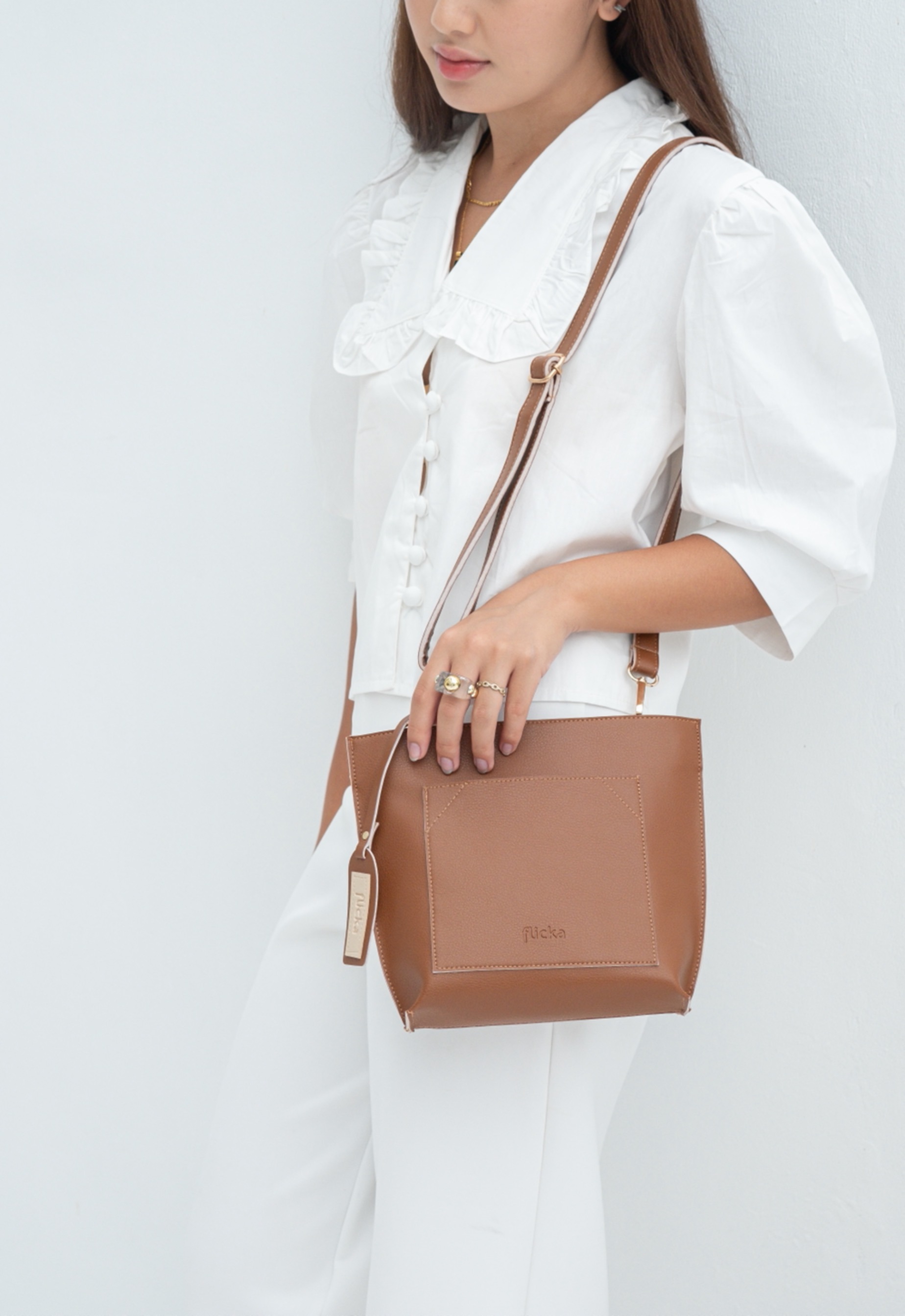 Sling Bag Flicka DD 178