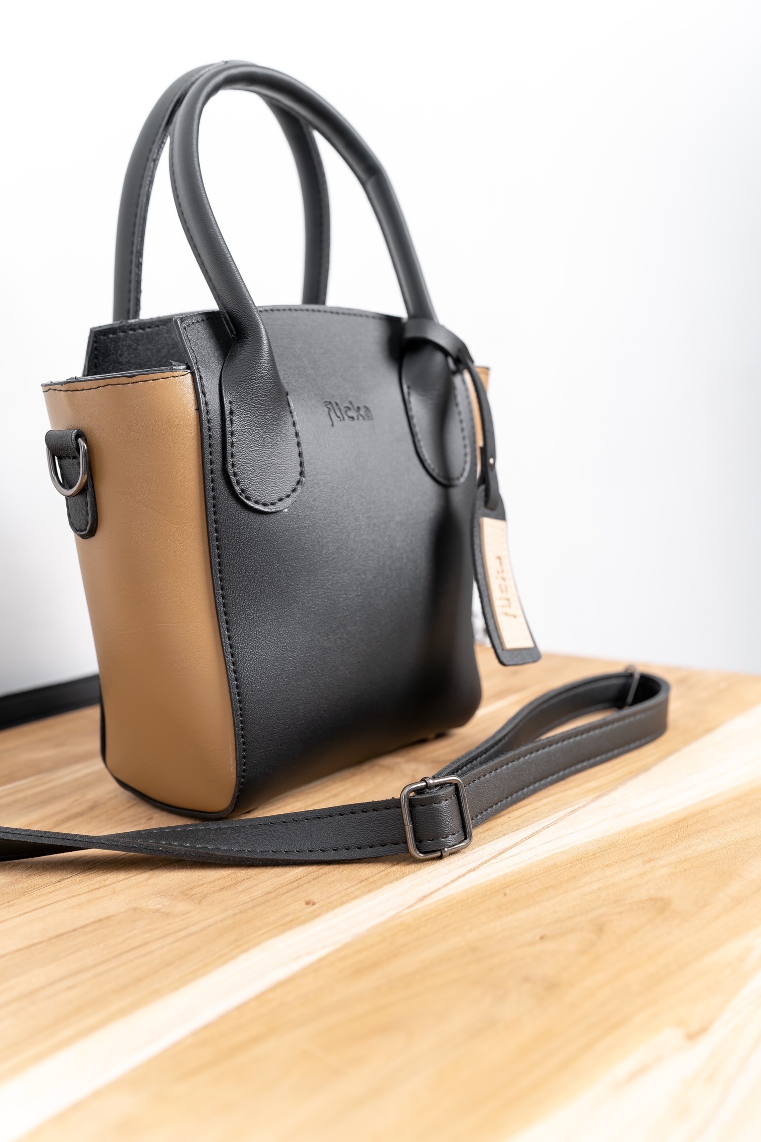 Sling Bag Flicka AF 50