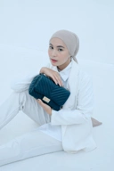 Sling Bag Flicka V 5 Medium