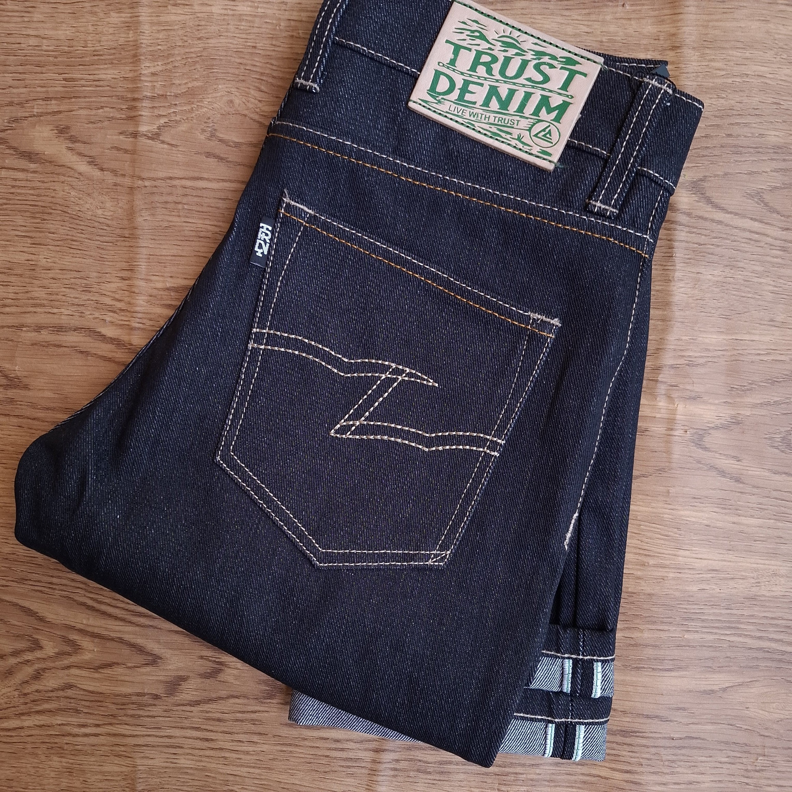 GREENWOLF - Celana Jeans Pria Denim Selvedge accent Slimfit Dark Indigo Raw Denim 14oz