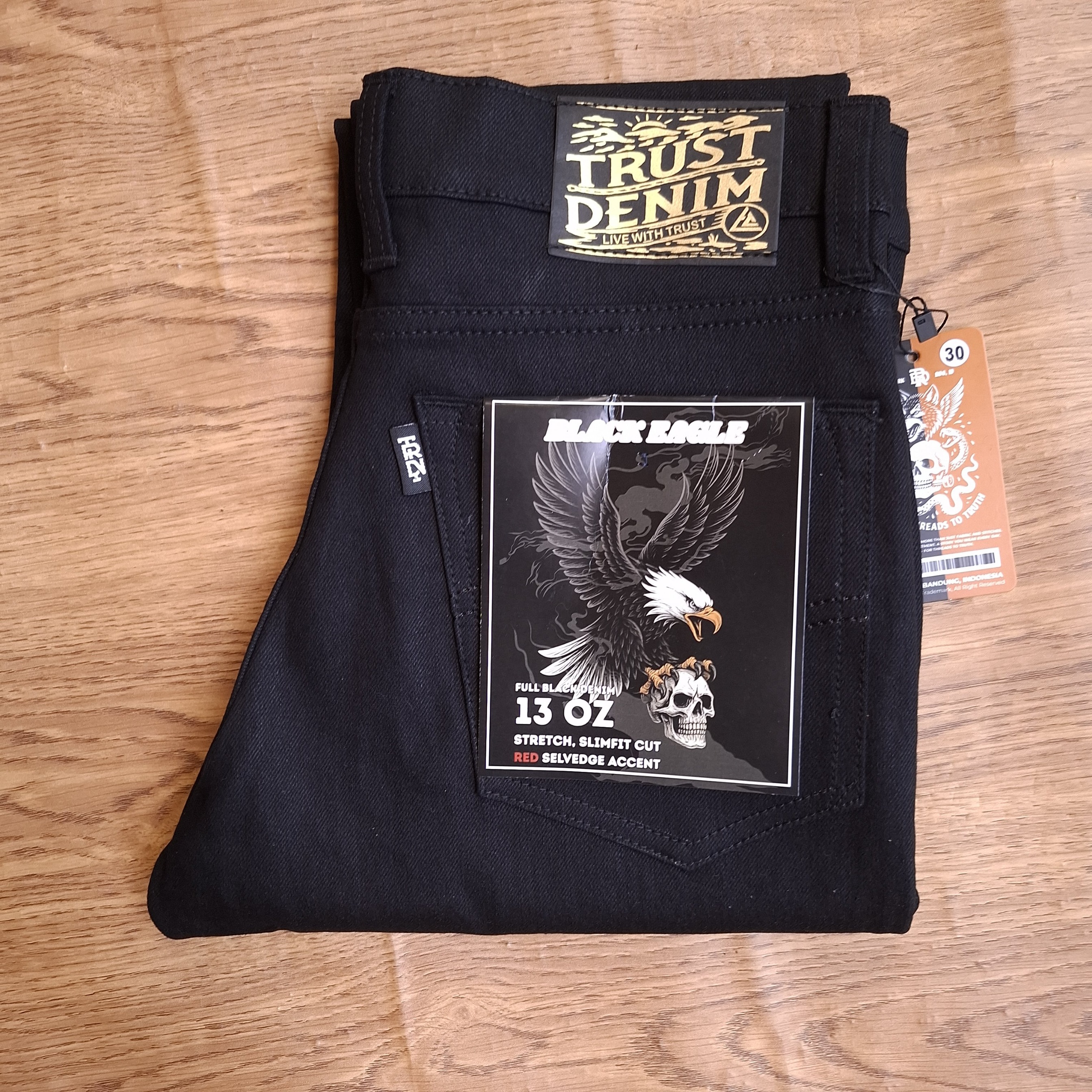 Black Eagle Celana Denim Jeans Pria Slim Fit  Black Denim strech 13oz