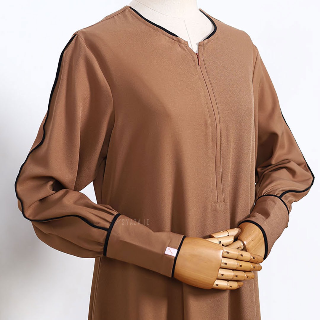 Mirai Abaya