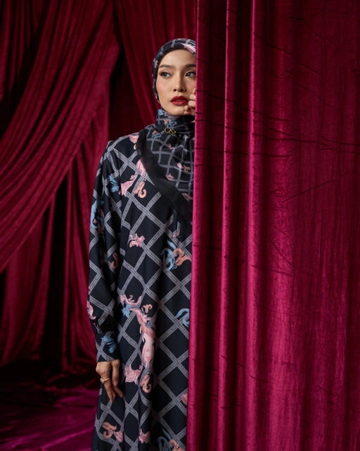 Image of VELVET NOIR DRESS-04