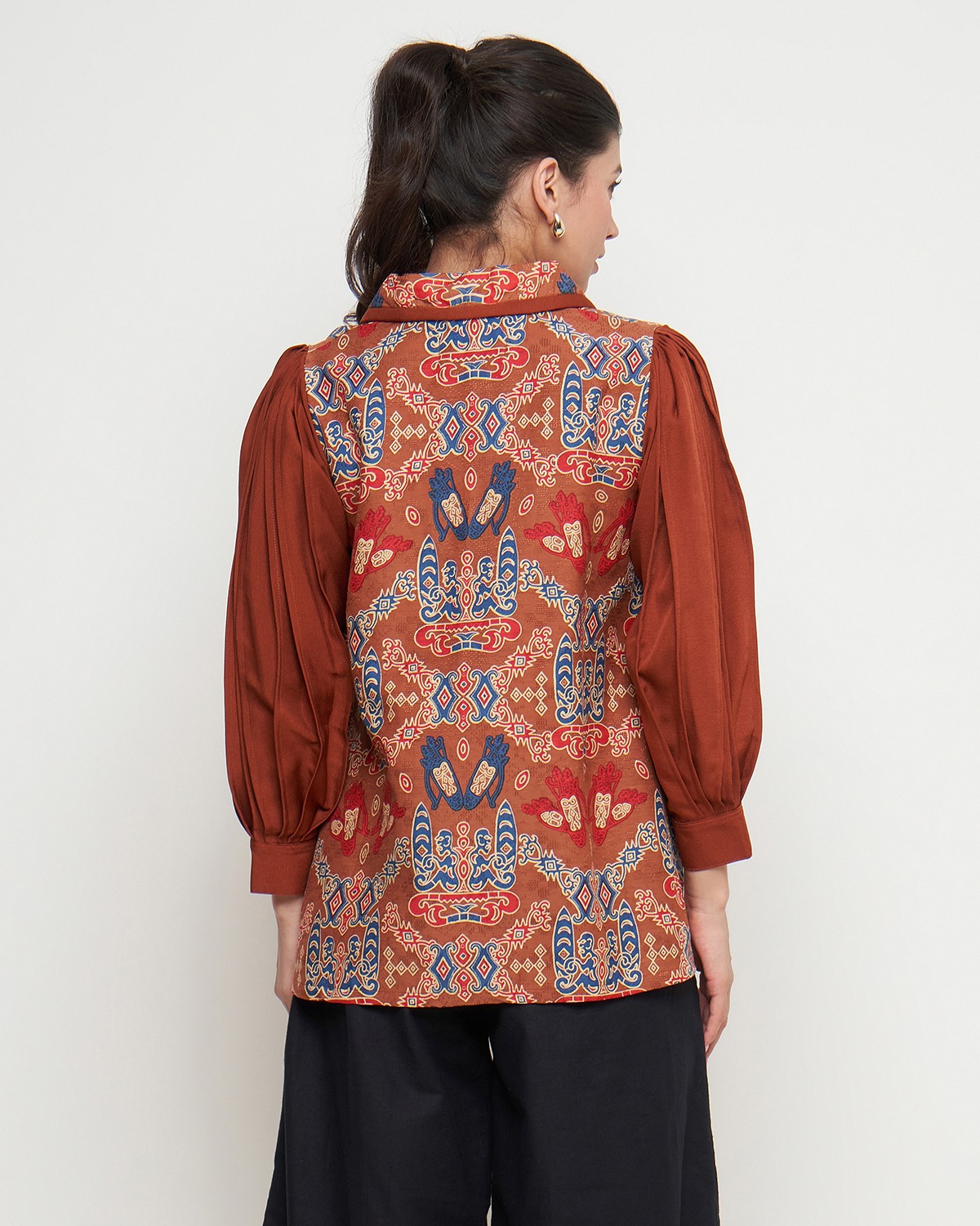 Rizkya Batik Blouse Lampion Doby List Polos Kancing Depan