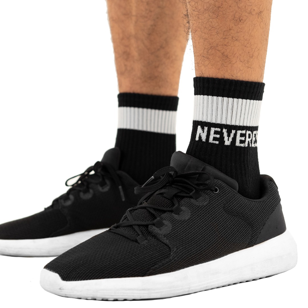 NEVERES Crew Socks