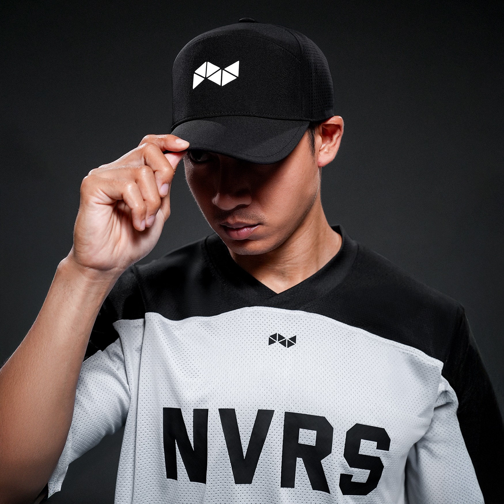 NEVERES Laser-Core Tech Hat