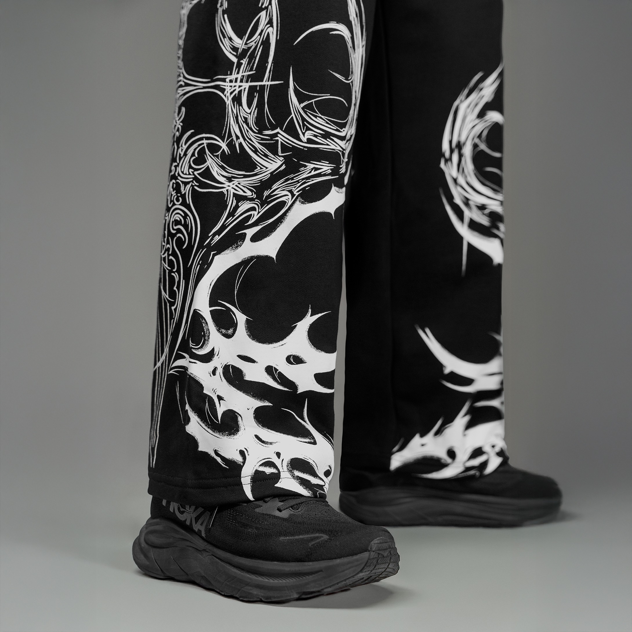 NEVERES Venom Spike Wide Jogger