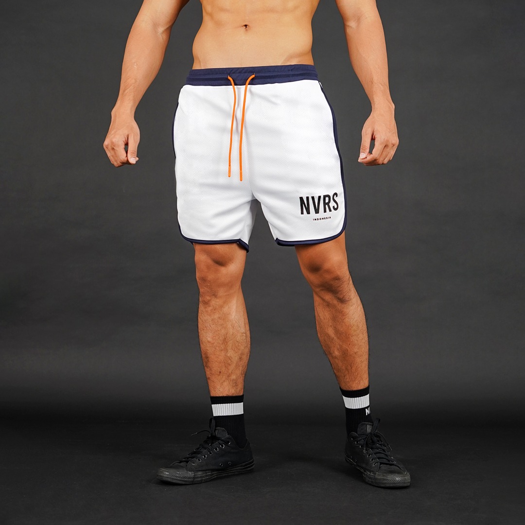 NEVERES Seam Shorts