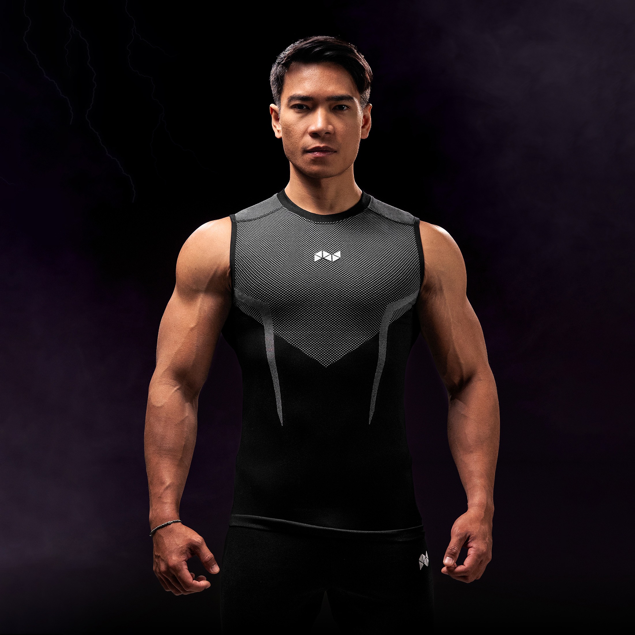 NEVERES Superhuman Sleeveless
