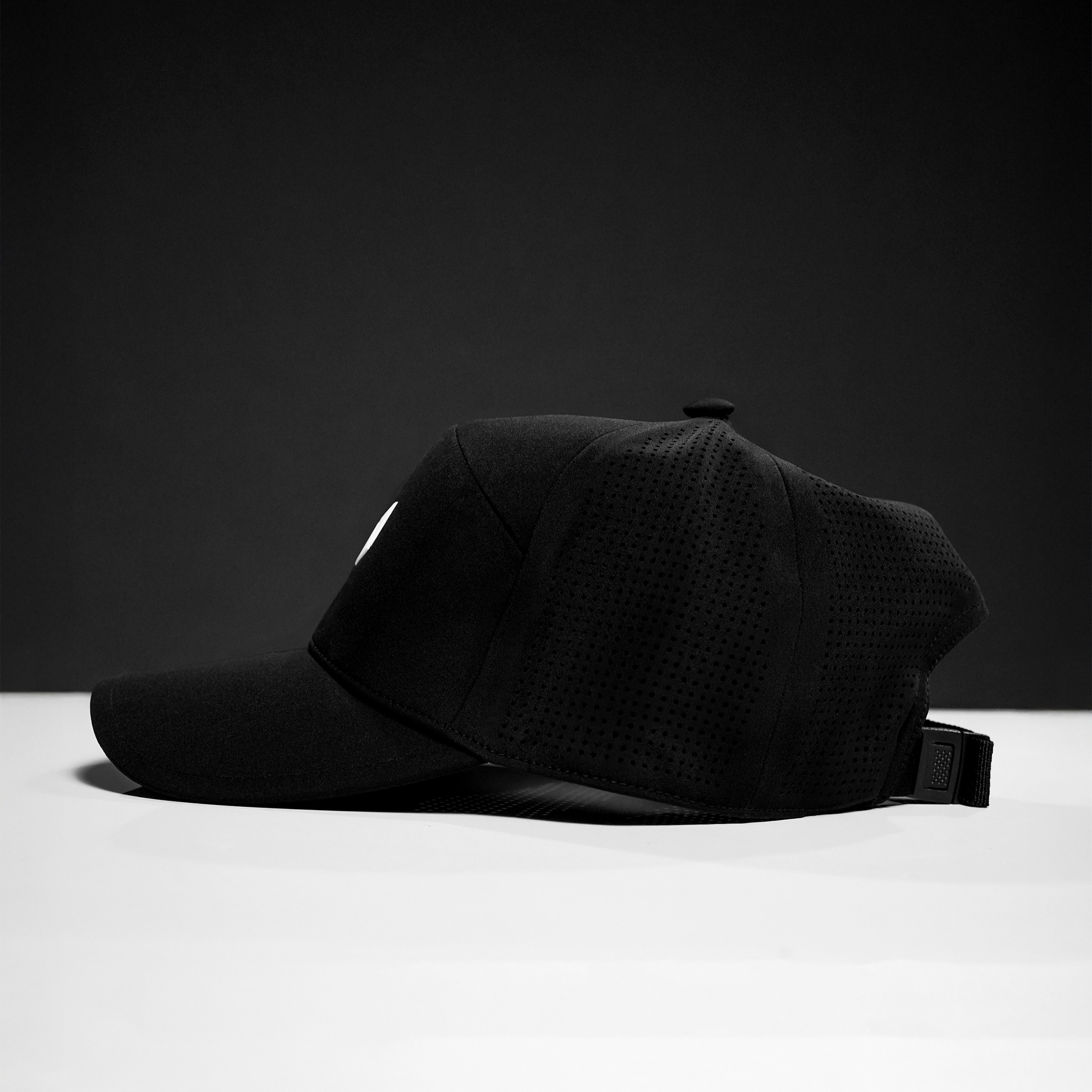 NEVERES Laser-Core Tech Hat