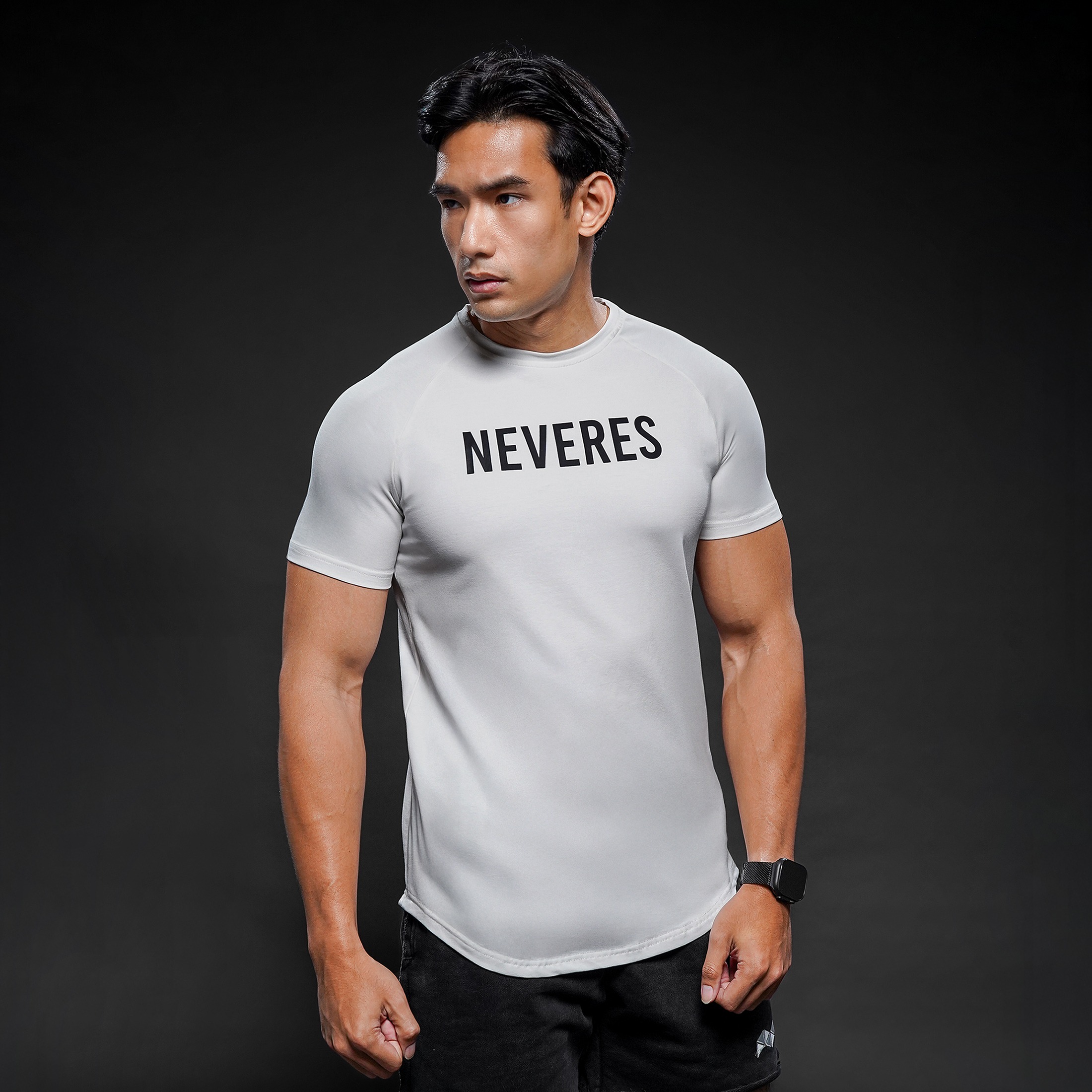 NEVERES Iconic T-Shirt