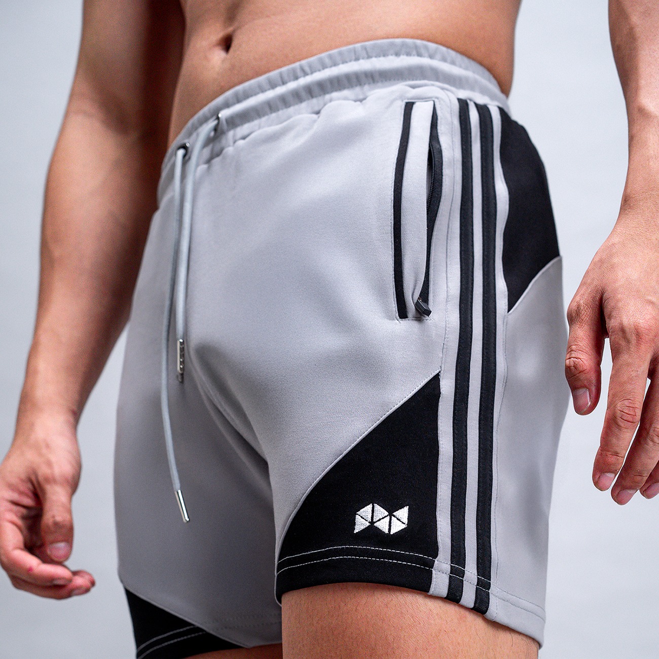 NEVERES Sporty Quadflex Shorts