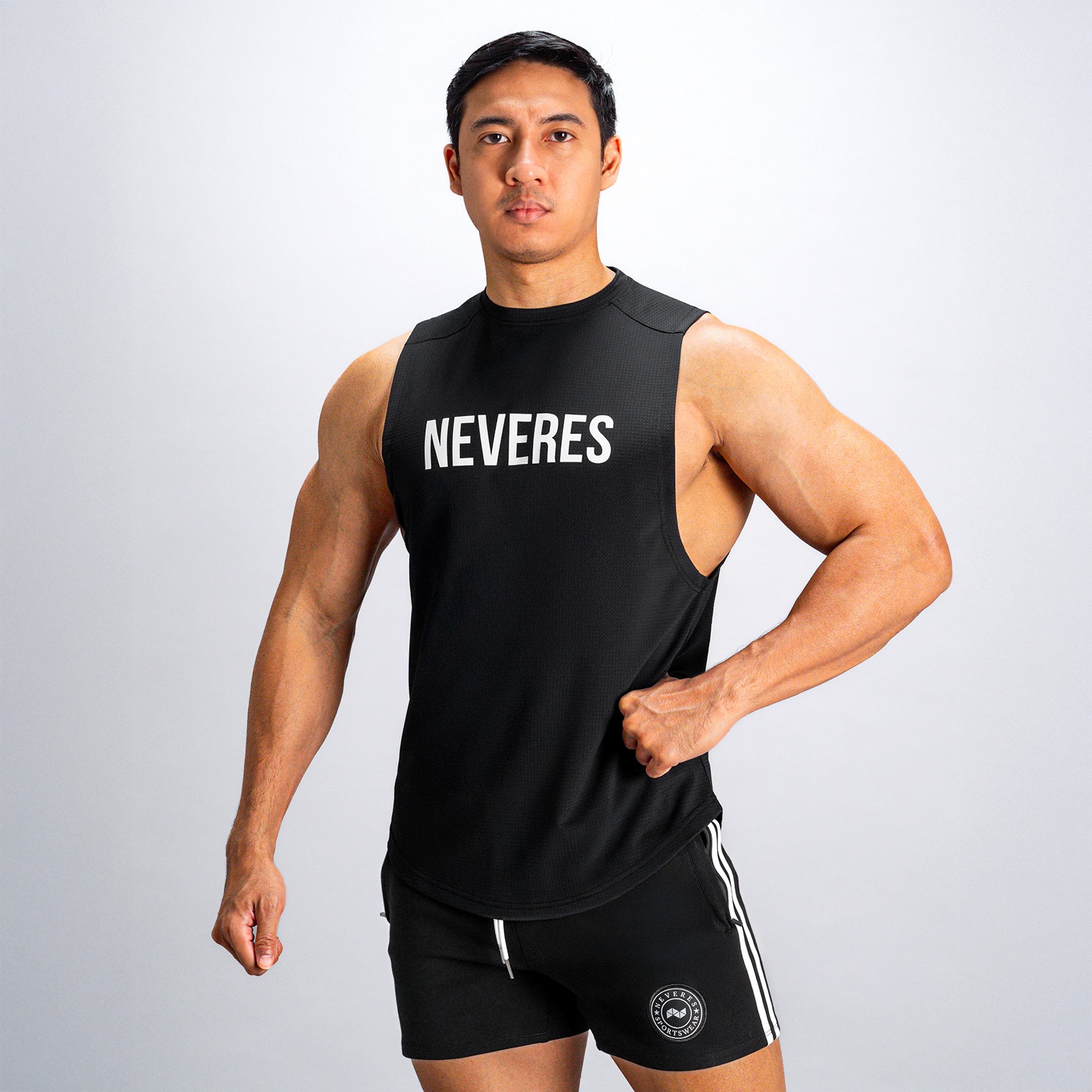 NEVERES Iconic Deep Cut