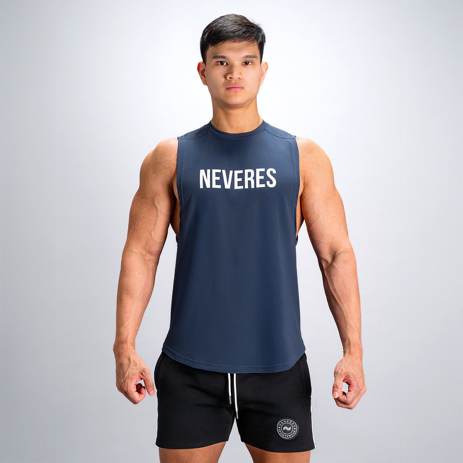 NEVERES Iconic Deep Cut