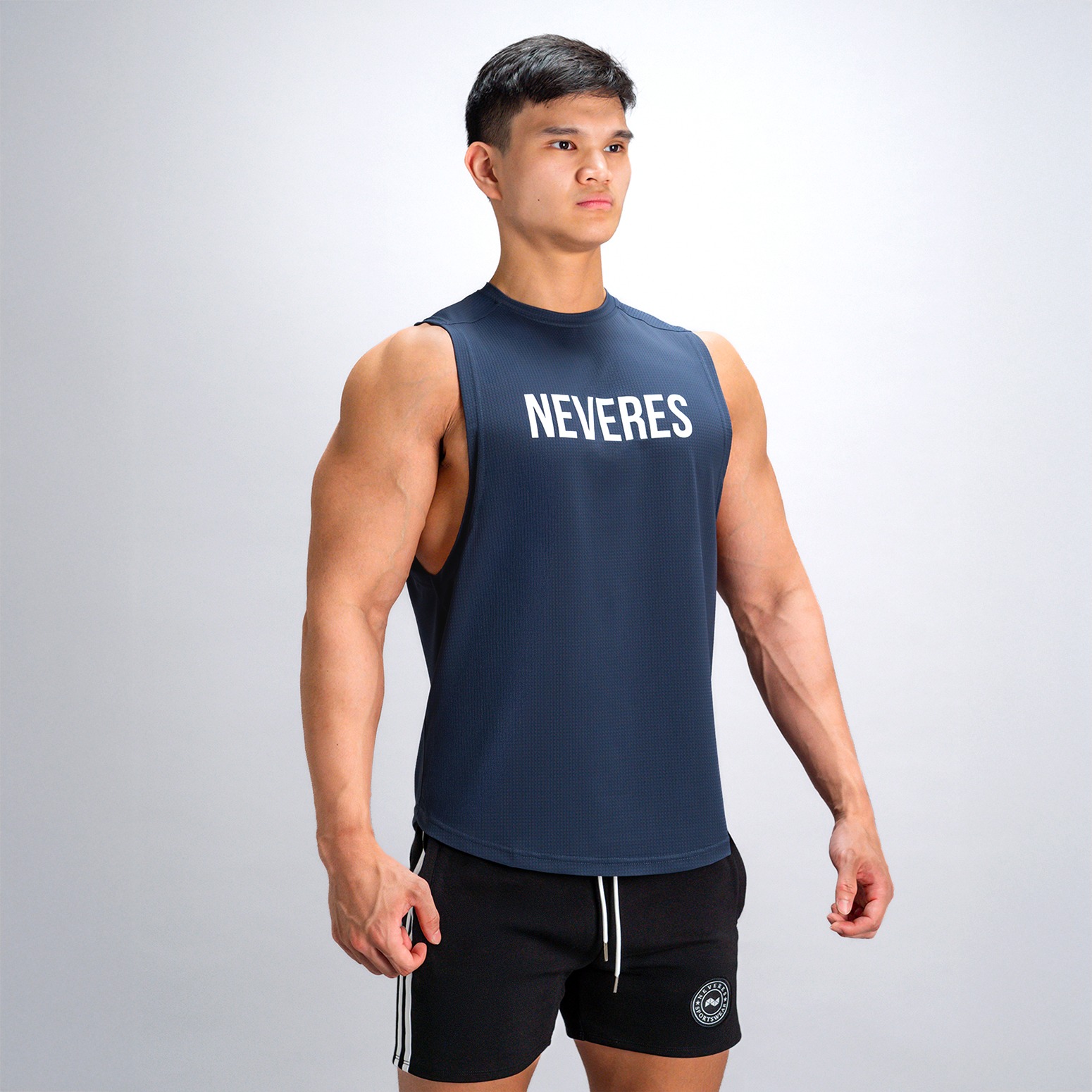 NEVERES Iconic Deep Cut