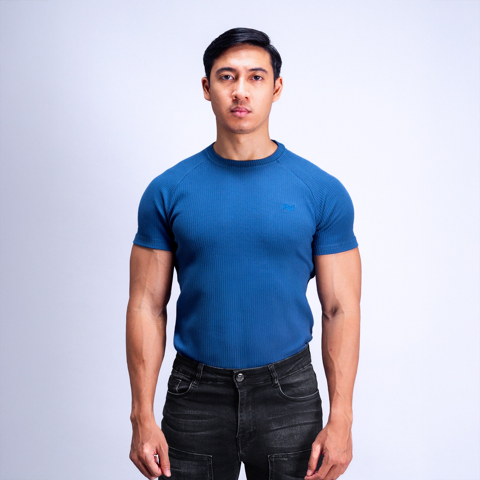 NEVERES Ultra Knit T-Shirt