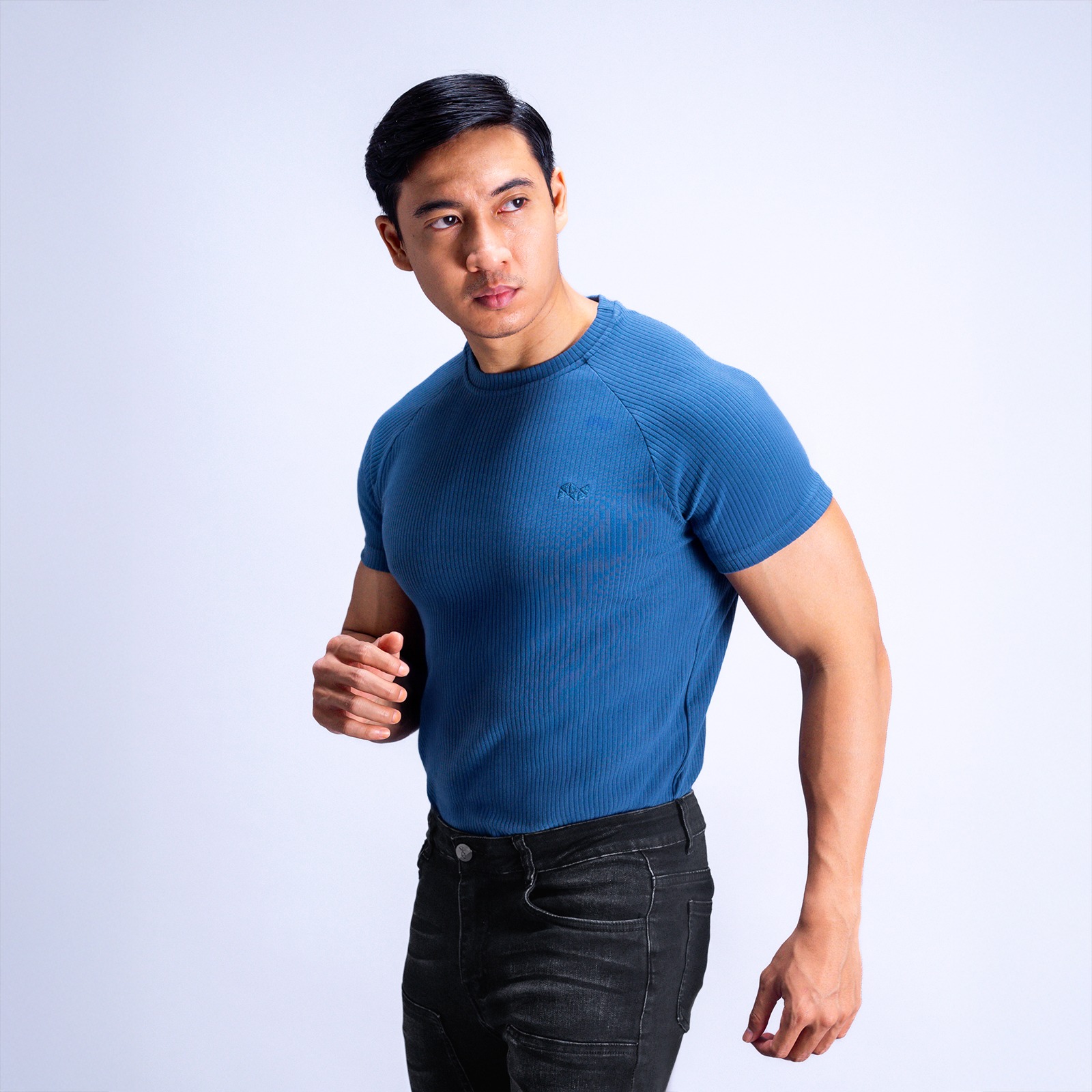 NEVERES Ultra Knit T-Shirt