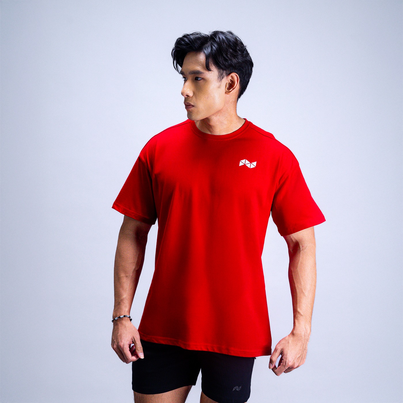 NEVERES Showstopper Oversized T-Shirt