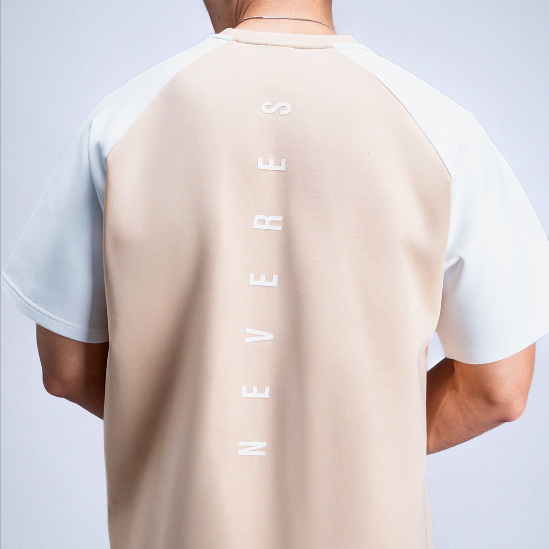 NEVERES Uprise Oversized T-Shirt