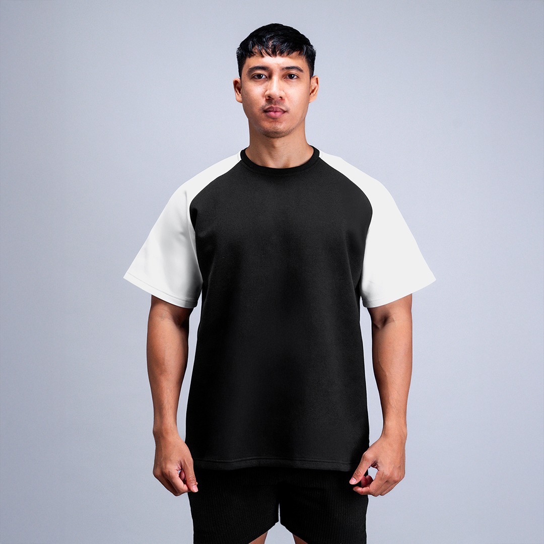 NEVERES Uprise Oversized T-Shirt