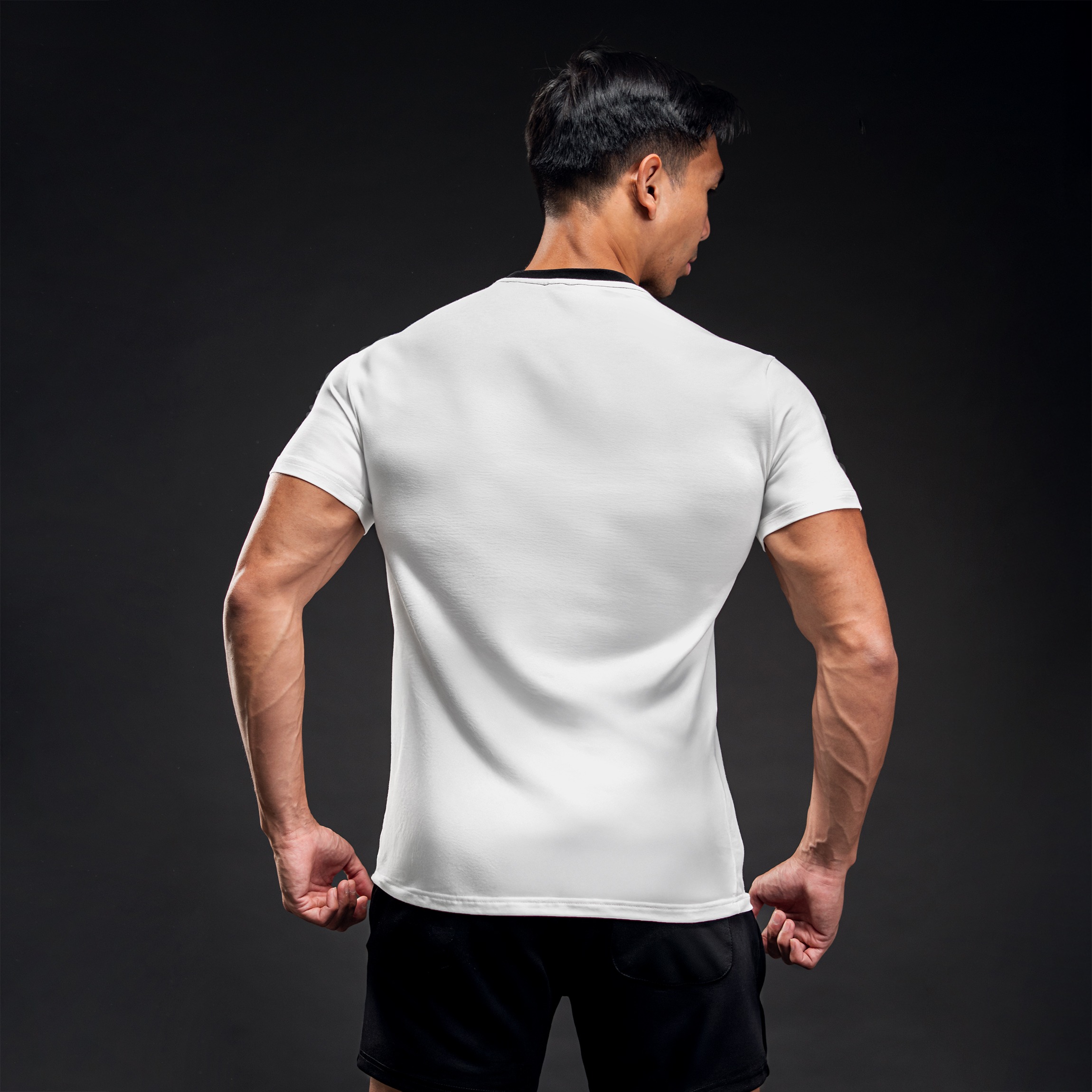 NEVERES Shark Fin T-Shirt