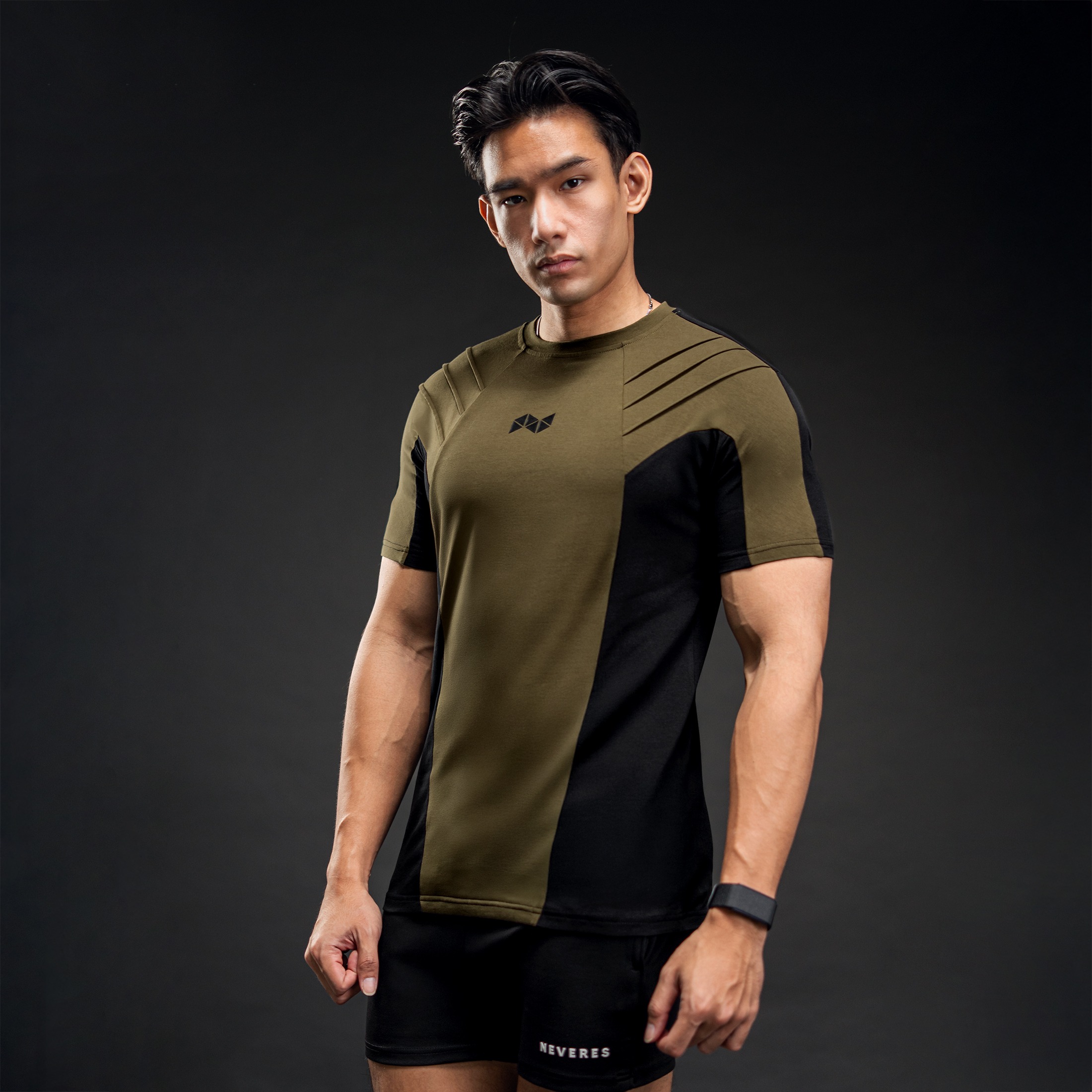 NEVERES Shark Fin T-Shirt