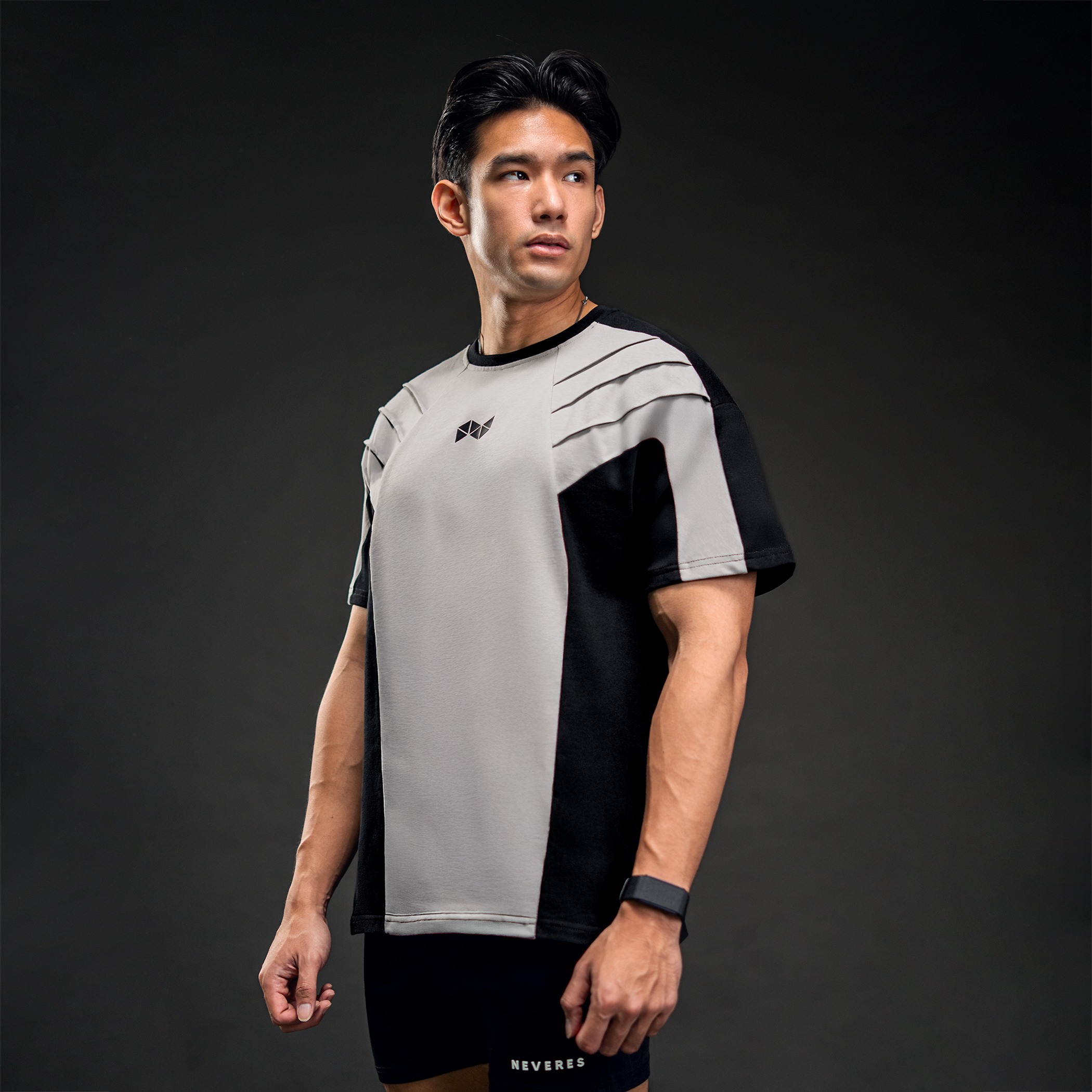 NEVERES Shark Fin Oversized T-Shirt