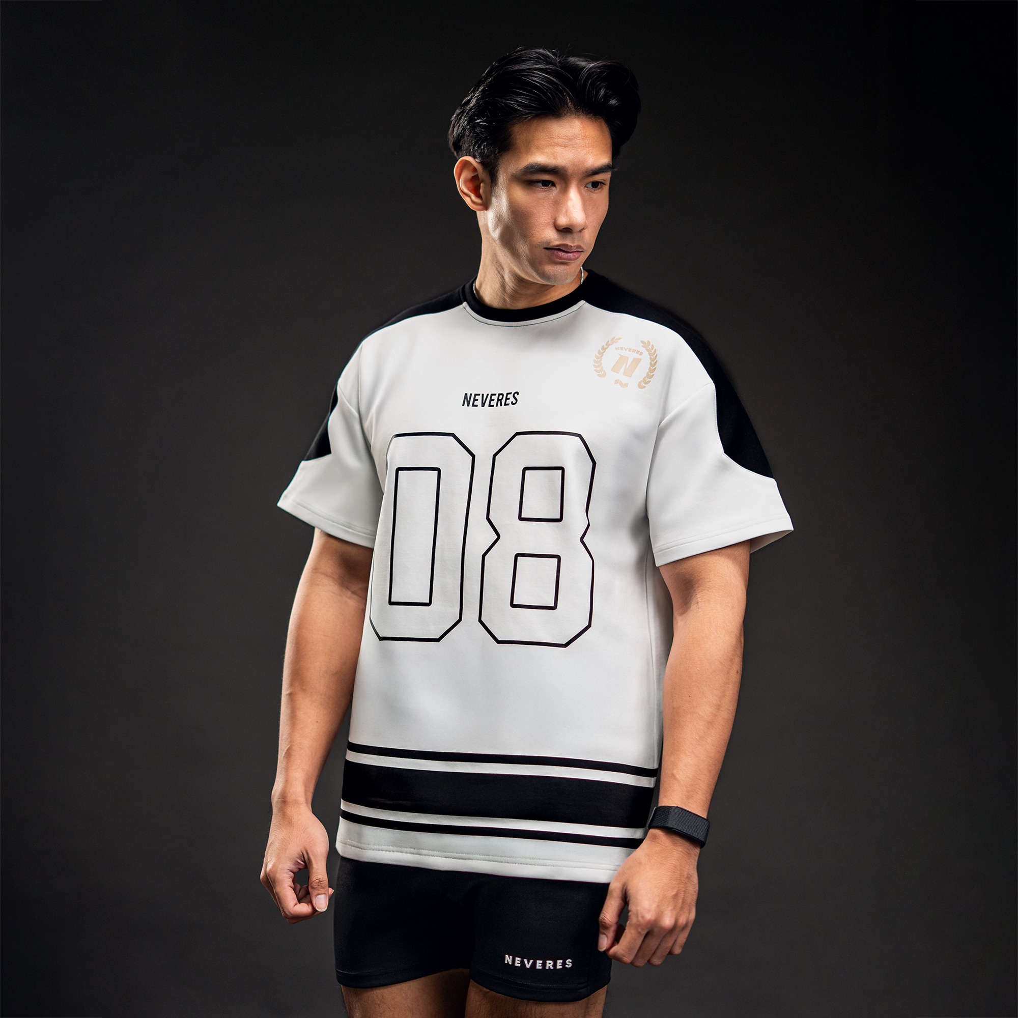 NEVERES Falcon Oversized T-Shirt