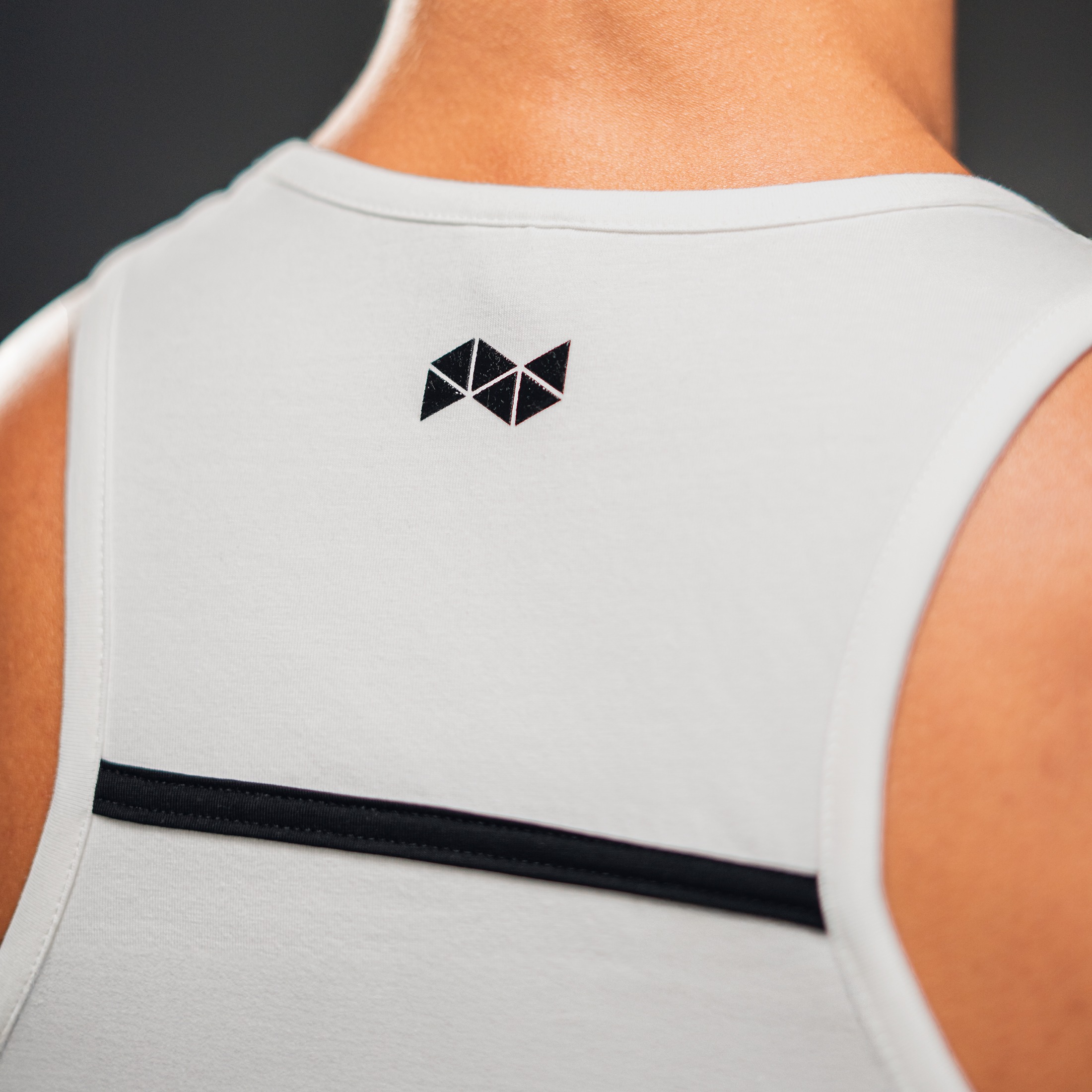 NEVERES Axis Tank Top