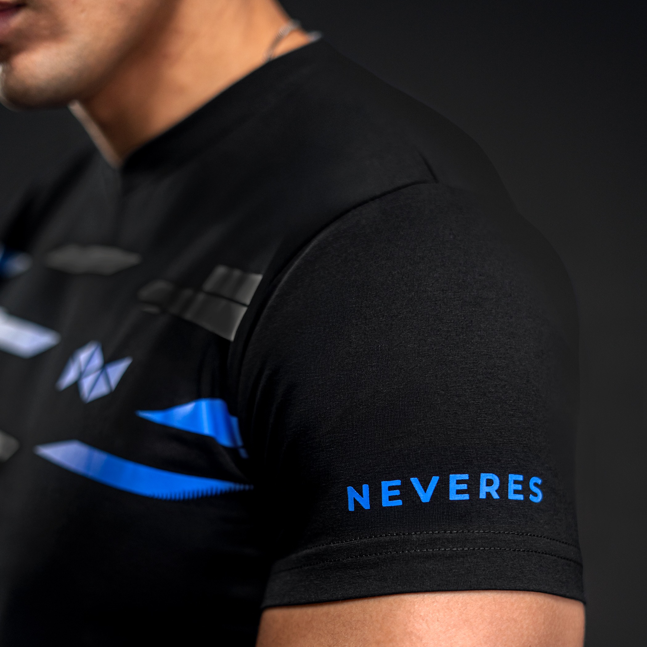 NEVERES Rapid Flow T-Shirt