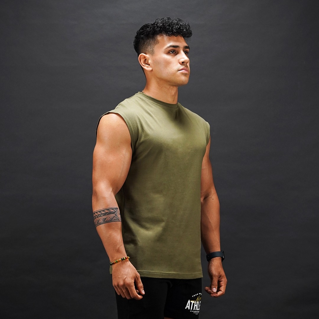 NEVERES Muscle Cut Sleeveless T-Shirt