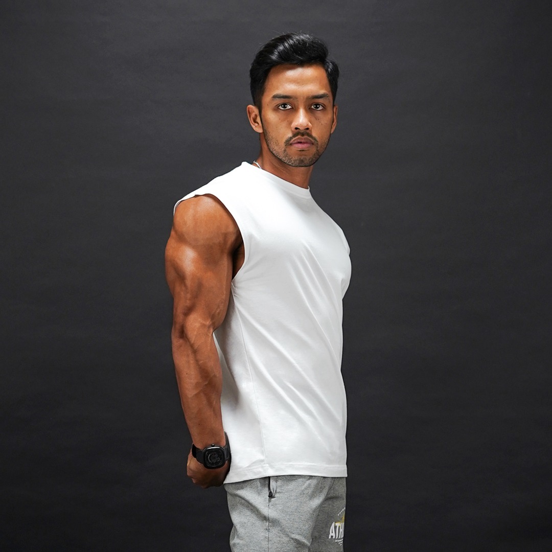 NEVERES Muscle Cut Sleeveless T-Shirt