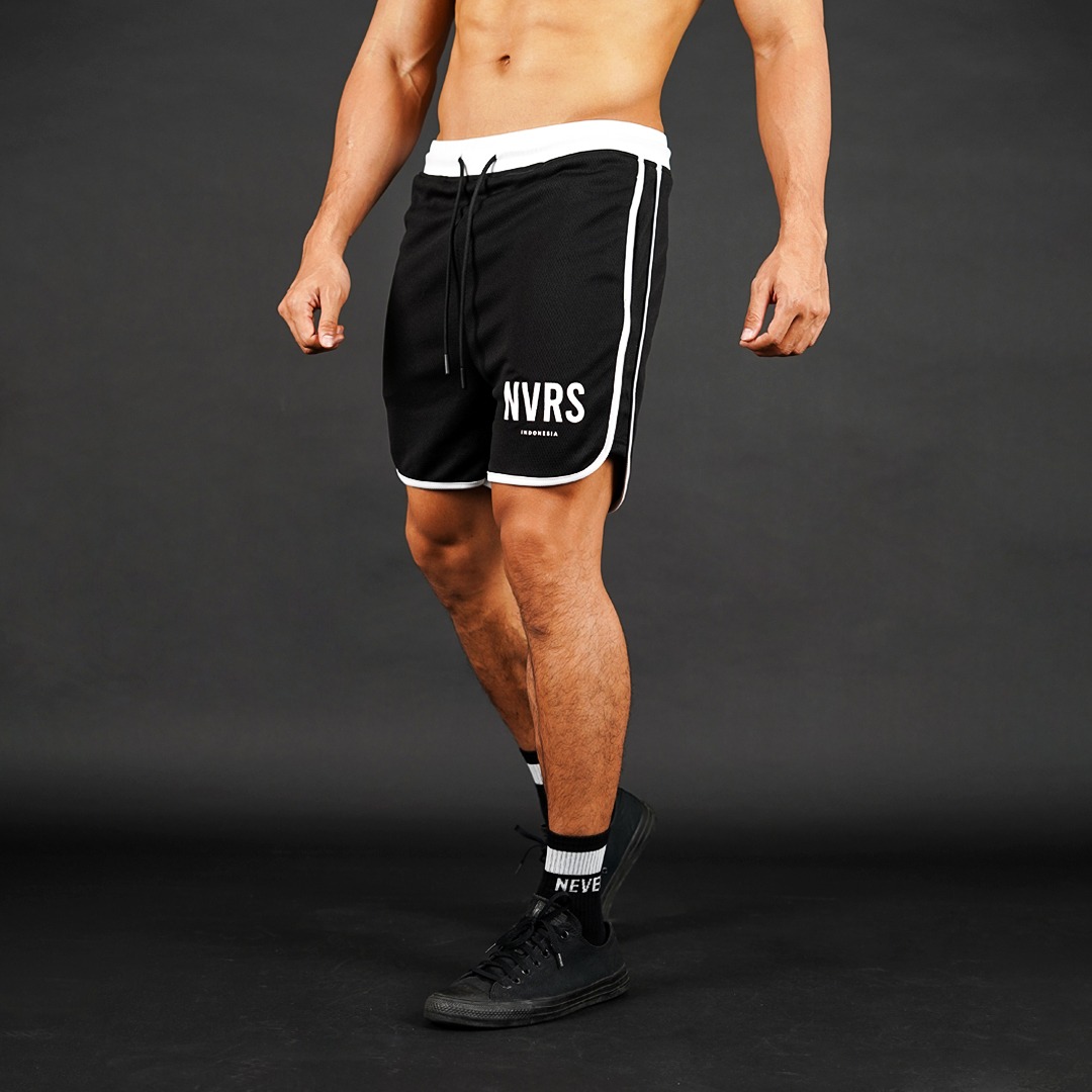NEVERES Seam Shorts
