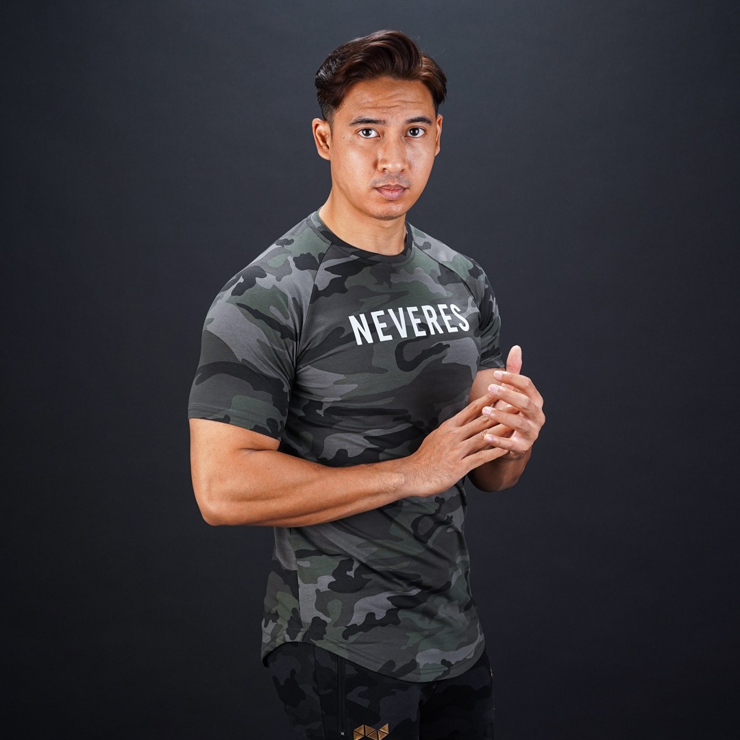 NEVERES Iconic T-Shirt - Camo Edition