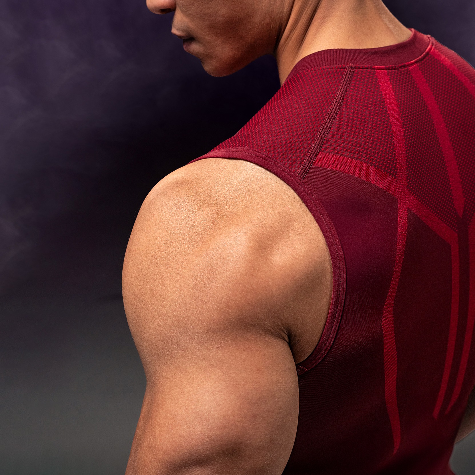 NEVERES Superhuman Sleeveless