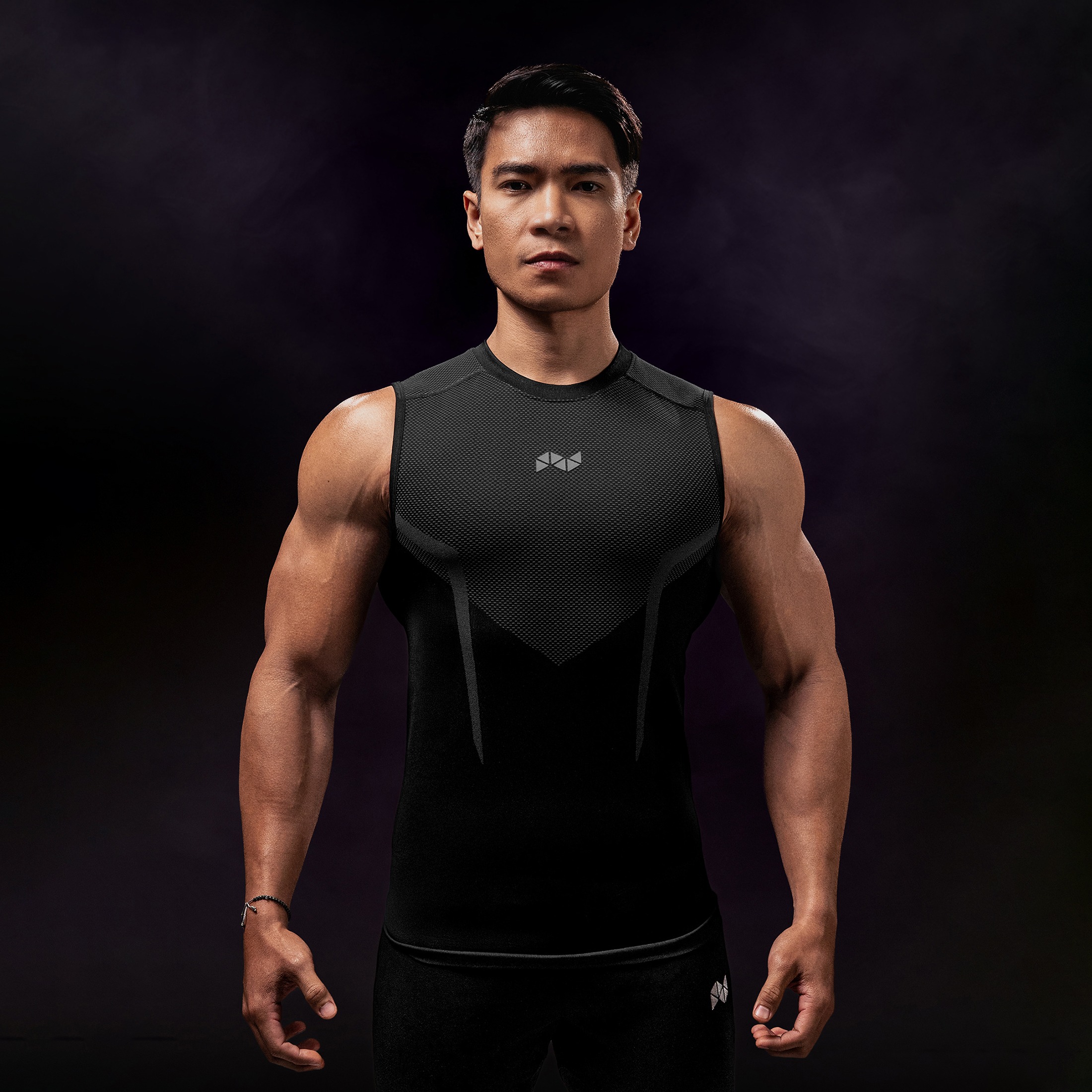 NEVERES Superhuman Sleeveless