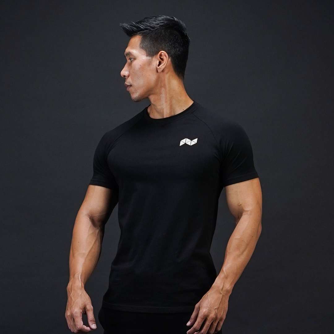 NEVERES Basic Form T-Shirt