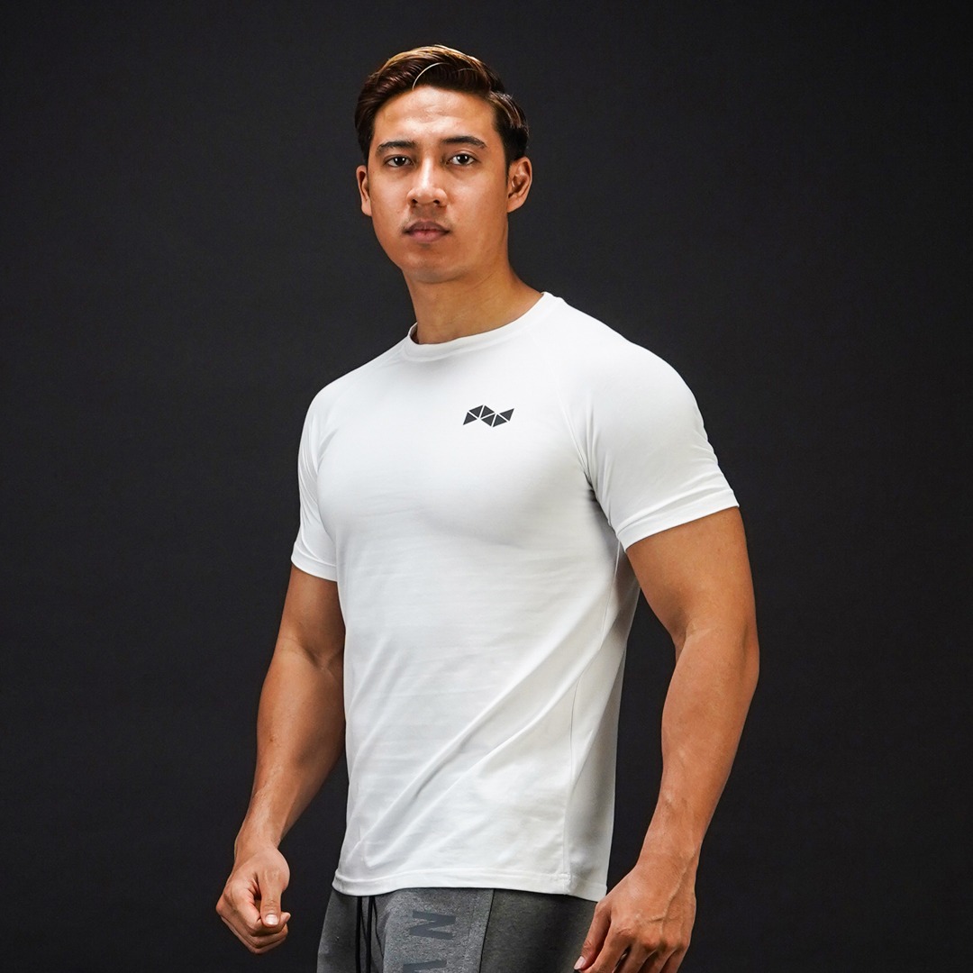 NEVERES Basic Form T-Shirt
