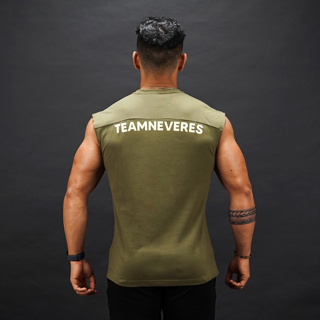 NEVERES Muscle Cut Sleeveless T-Shirt