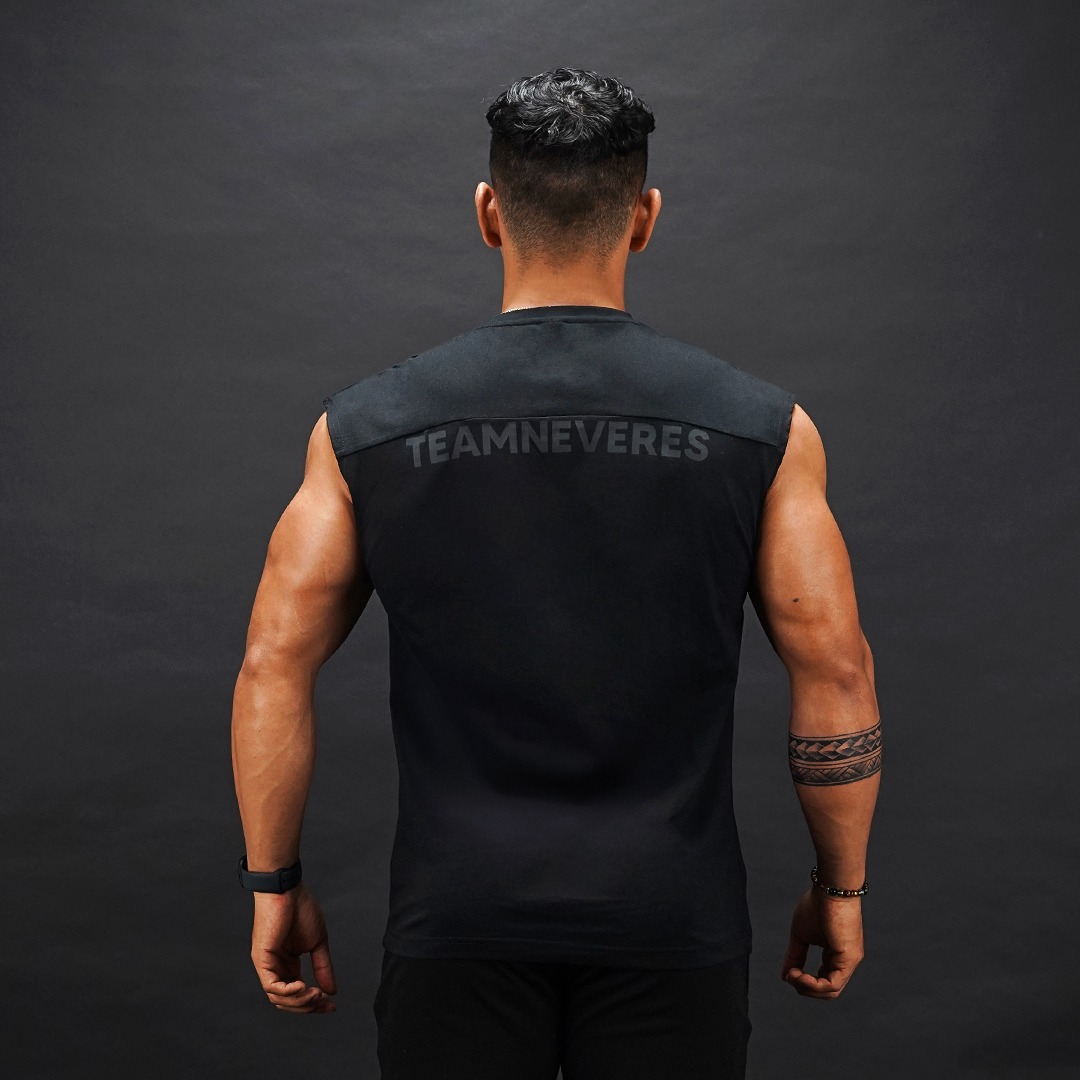 NEVERES Muscle Cut Sleeveless T-Shirt