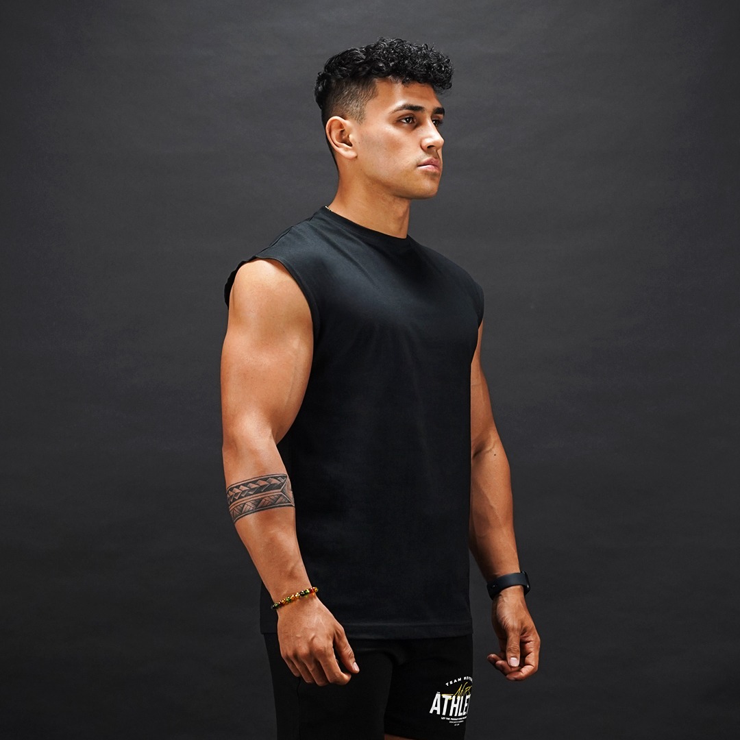 NEVERES Muscle Cut Sleeveless T-Shirt