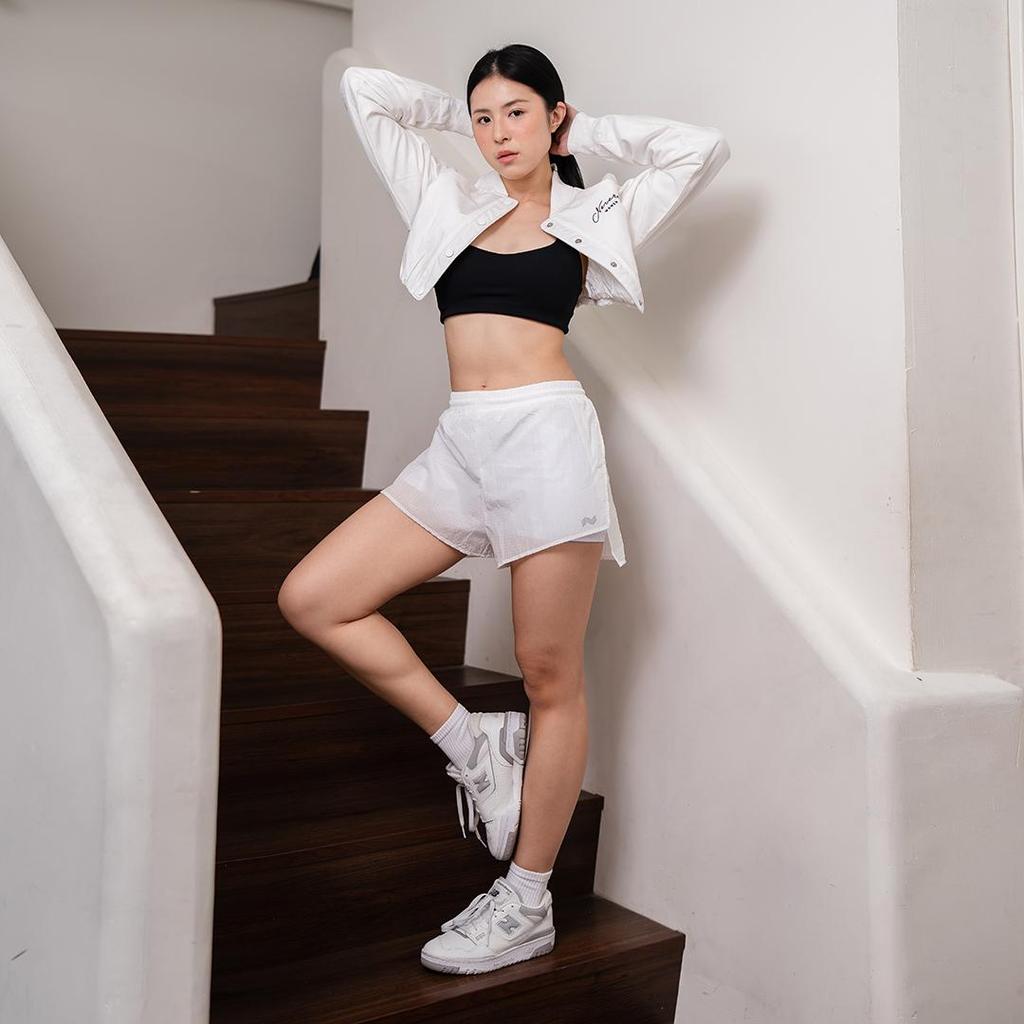 Neveres Form Cropped Jacket