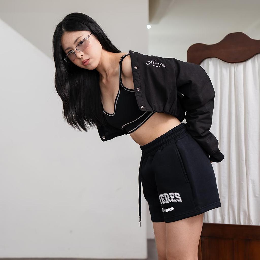 Neveres Essential Shorts