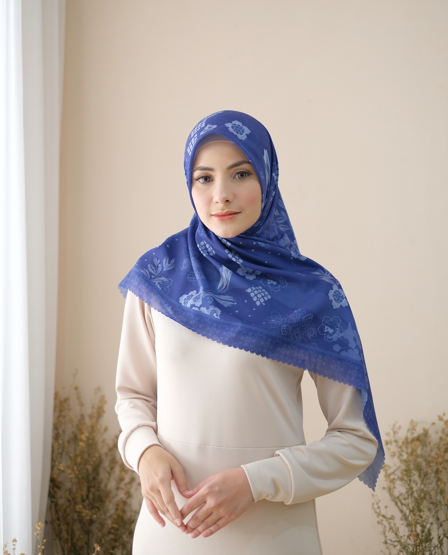 Square Hijab AURA in Blue