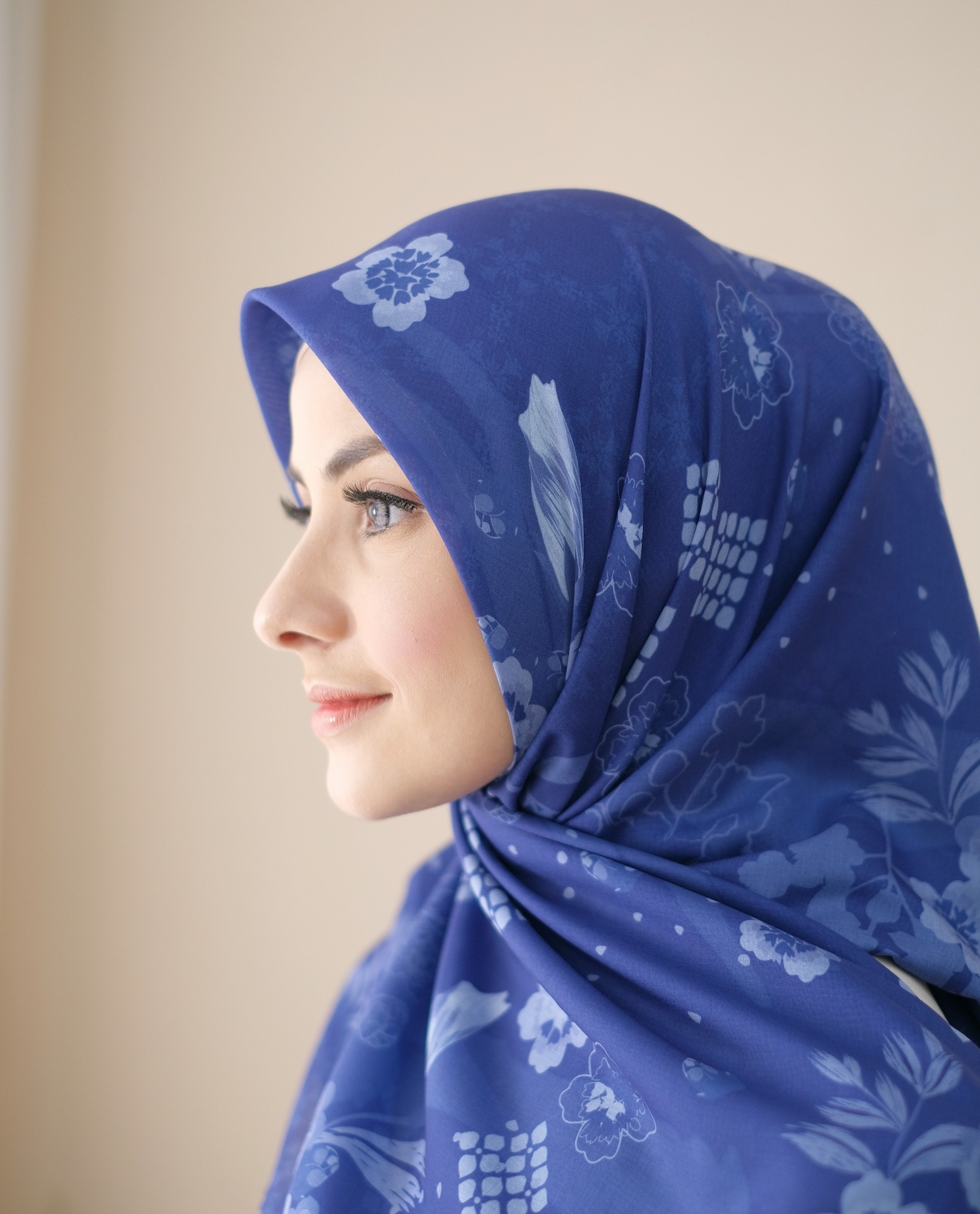 Square Hijab AURA in Blue