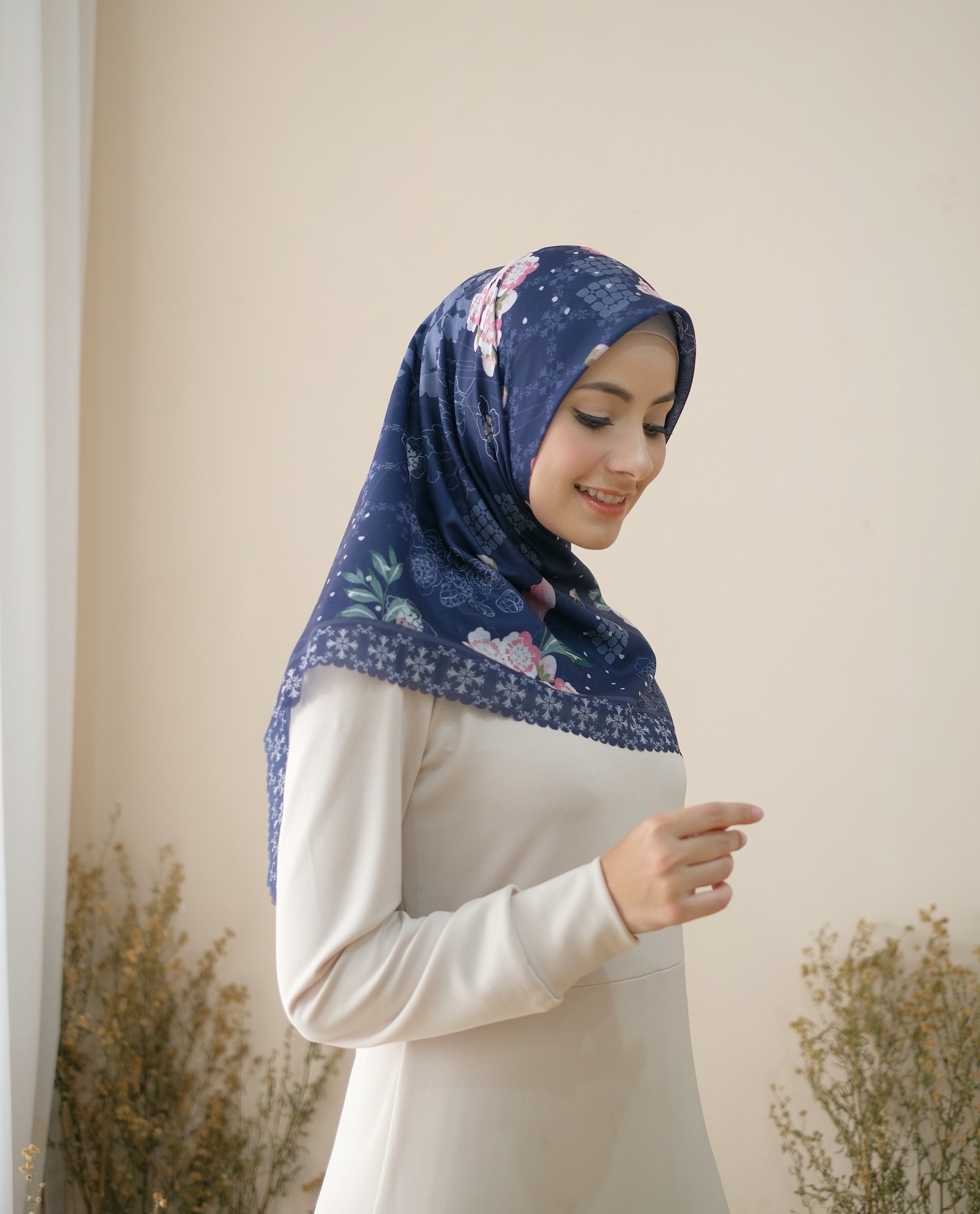 Square Hijab AURA in Navy Blue